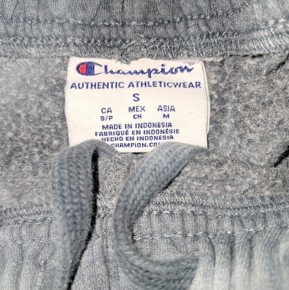 Champion Sweatshorts - Picture 5 of 5